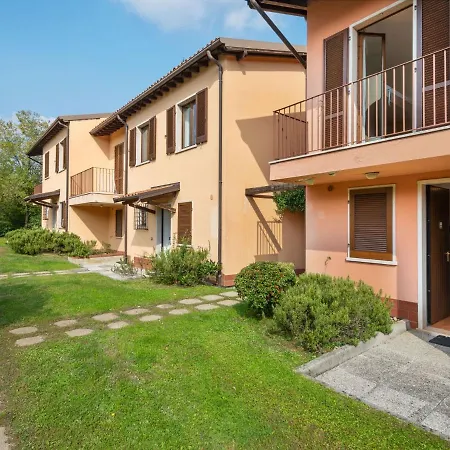 Luxurious Holiday In Lombardy With Shared Pool