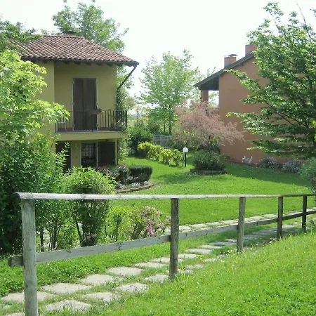 Luxurious Holiday In Lombardy With Shared Pool 波尔佩纳泽德尔加尔达