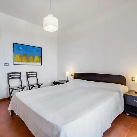 Luxurious Holiday In Lombardy With Shared Pool 度假居