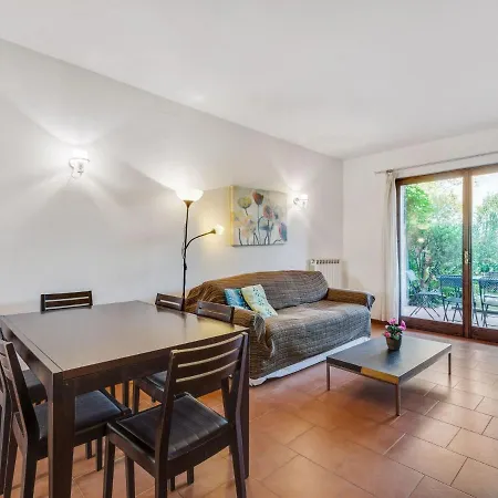 Luxurious Holiday In Lombardy With Shared Pool 度假居